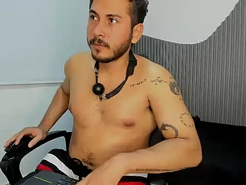 Chat +18 de ashlan_king ao vivo