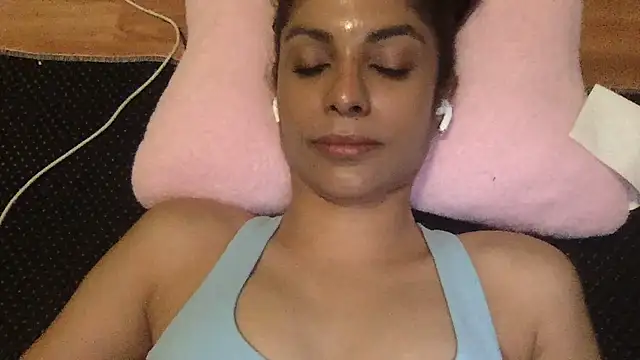 karlatiburcio's Live XXX Chat