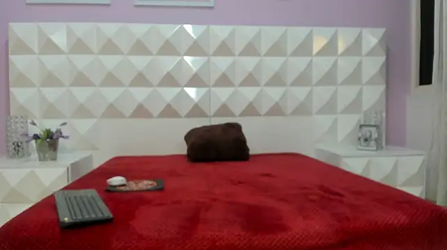 VenusDanielss' Webcam Show