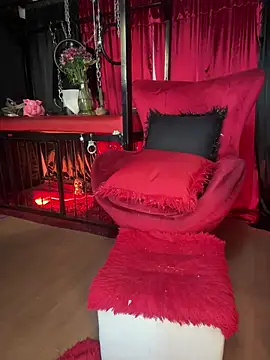 MistressAndre: απευθείας συνομιλία ΧΧΧ