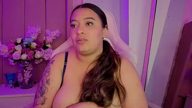 MollyBigBoobs12 现场XXX聊天
