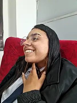 Angela__05 XXX чат на живо
