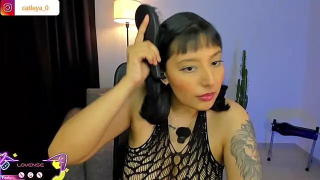 catleya_0 Adlı Modelin Canlı XXX Sohbeti