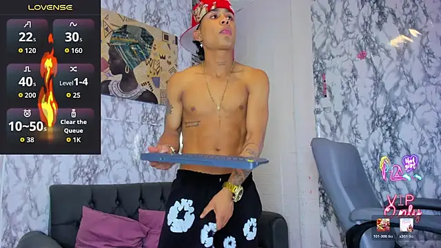 Show modela Damian-Lux na web-kameri
