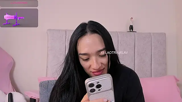 MilaVelour Live XXX Chat