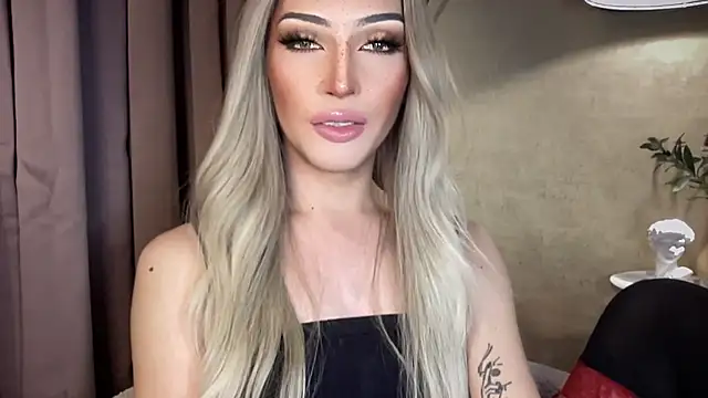 Alicegreenexx webcam show