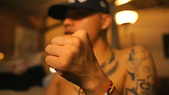 XXX chat uživo modela AlphaMasterXxx