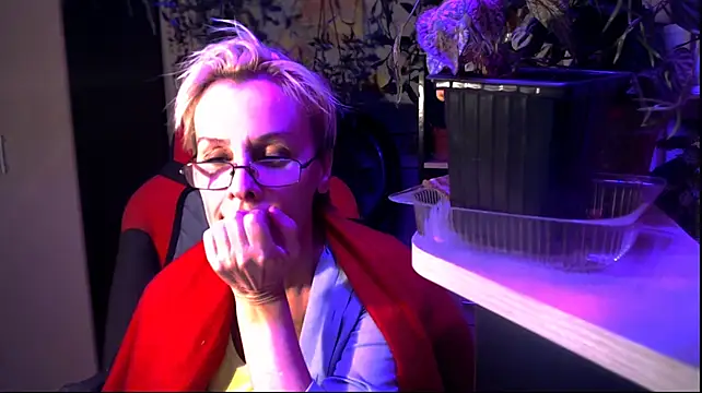 HelgaHimmell Chat XXX live