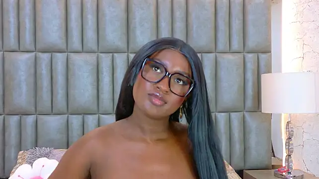 TiinaRouse Chat XXX live