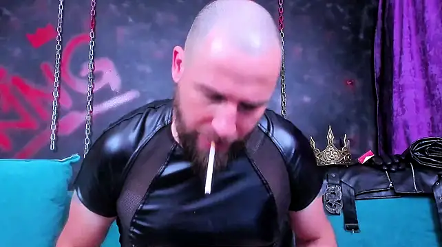 Czat XXX na żywo – ArmandoSteel4u