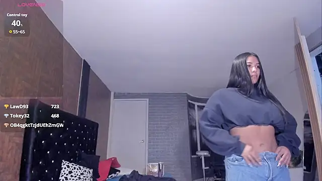 Laross25 live XXX chat