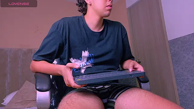 Twister_Lennox webcam show