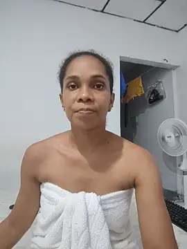 AstridMonroee 现场XXX聊天