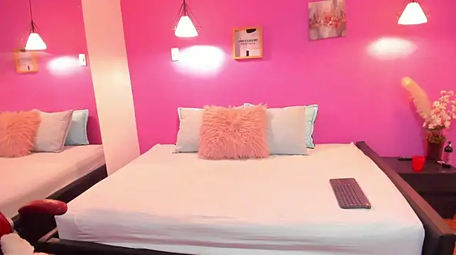 Chat +18 de scarletyler ao vivo