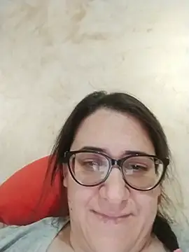 Dolcecurvy Chat XXX live