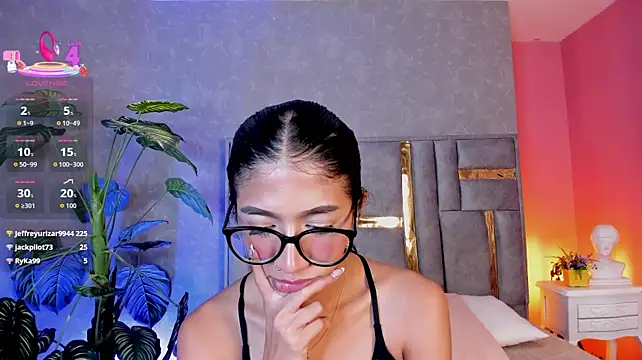 Tyla_Ks Chat XXX live