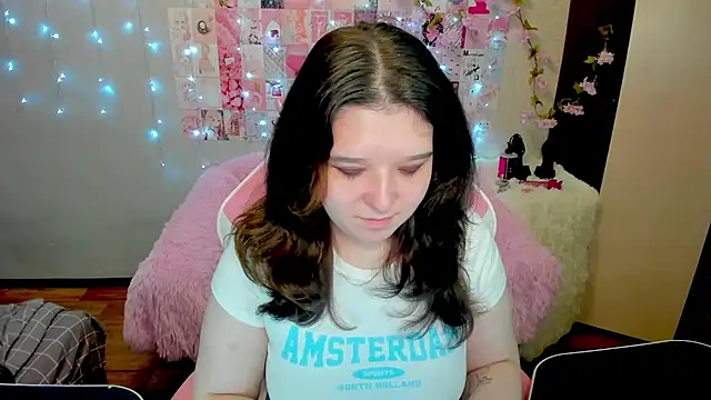 Kate_Acid Adlı Modelin Canlı XXX Sohbeti