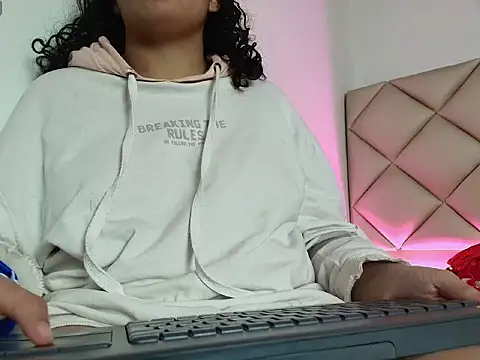 Iivy_Moon Adlı Modelin Canlı XXX Sohbeti