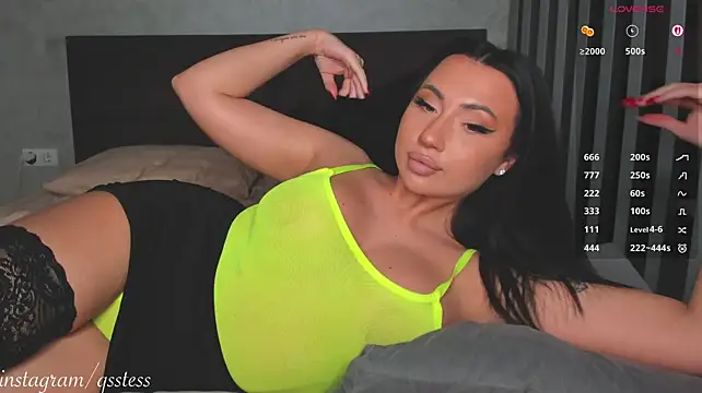 qsstess' Live XXX Chat