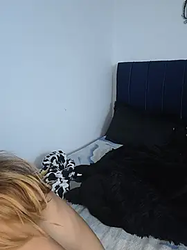 KratosAfroditacs webcam show