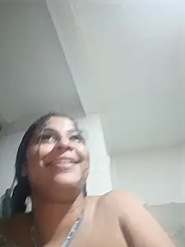 Giselabrunette25's Live XXX Chat