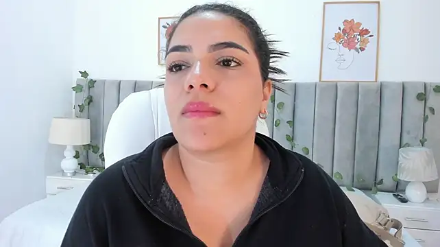 دردشة Umarani_ ا لجنسية المباشرة