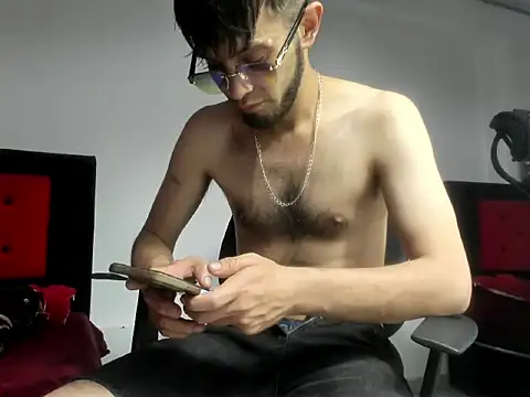 mark_splinter09's Live XXX Chat