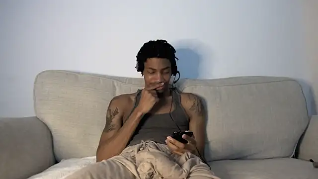BlackBullTitus' Webcam Show