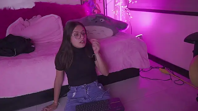 milly_kenner Live XXX-chat