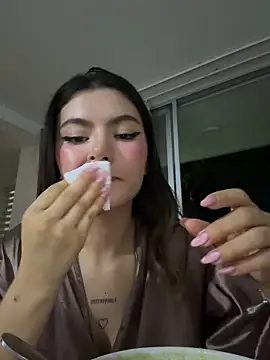 Your_Honeey Chat XXX live