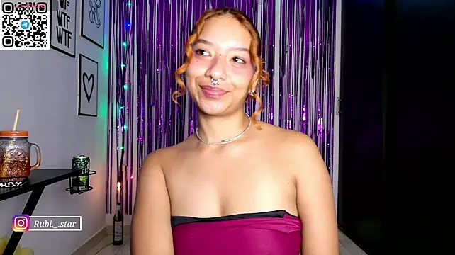 rubi_star Adlı Modelin Canlı XXX Sohbeti