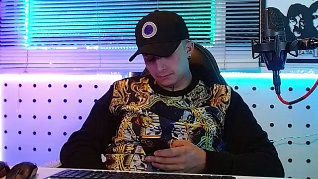 Godofcumxxx 现场XXX聊天