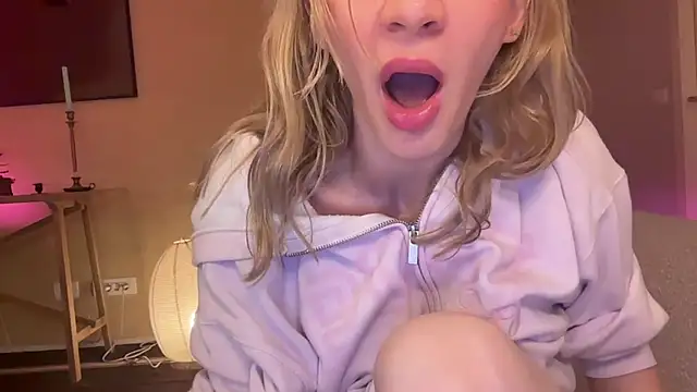 rubyxen's Live XXX Chat