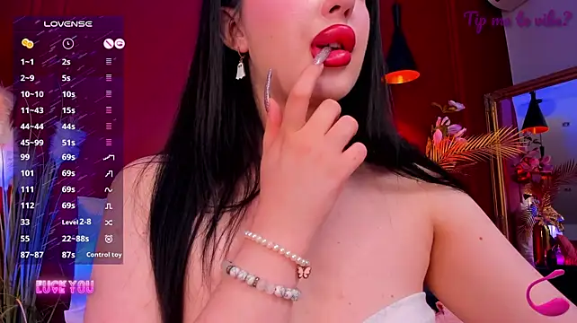 Mayzzie – Live XXX-chat
