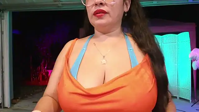 แชท XXX สดของ Vickiebee