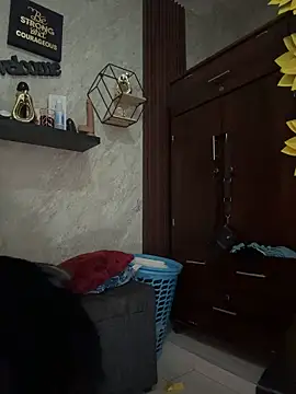 DirtyKhloy Live XXX-Chat
