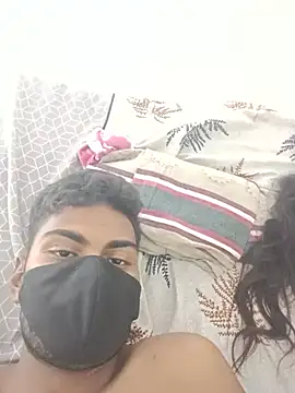 hotgirl8953 现场XXX聊天