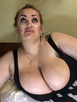 VikiiStoun Live XXX Chat