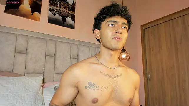 Kairoxxx_ Chat XXX in diretta