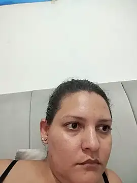 Chat +18 de Mia_Hampton ao vivo