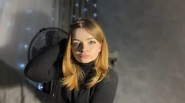 Elirya Chat XXX live
