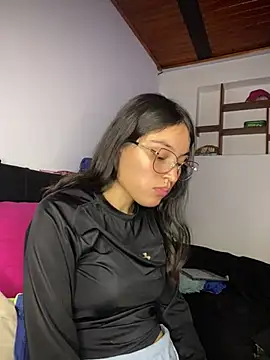 Pokazy przed kamerką – hotwife26