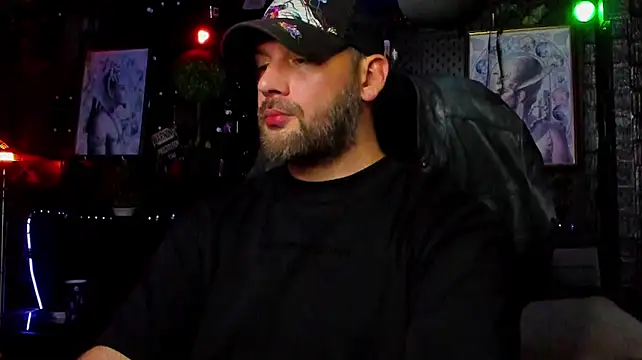 LexHardy – Naživo XXX chat