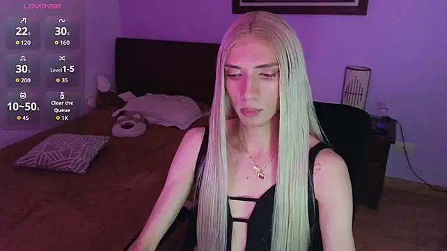 mirandahabach333 webcam show