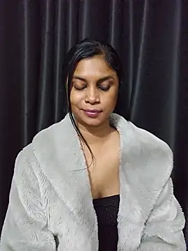 Chatroom XXX en direct de Sensual_indian7