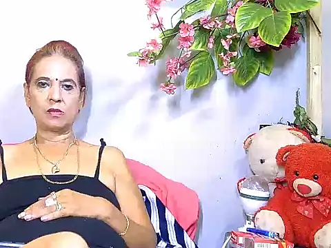 Hot_queen58 Adlı Modelin Canlı XXX Sohbeti