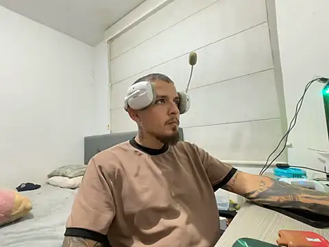 Maximo_Garcia17 网络视讯表演