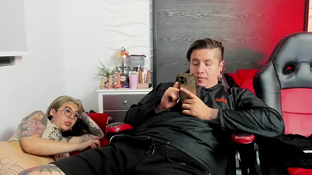inkedsinners_'s Live XXX Chat