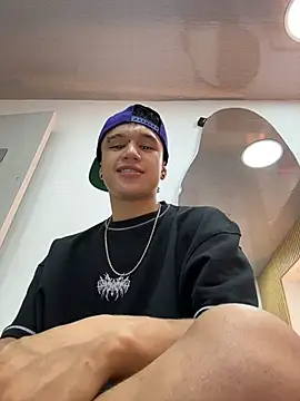 Pertunjukan Kamera Web Dominik_Souza