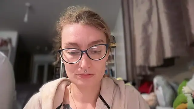 harleyblair Show Webcam